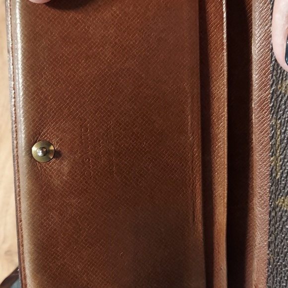 Louis Vuitton Porte Monnaie Billets Tresor, Vintage LV Wallet - Picture 7 of 17